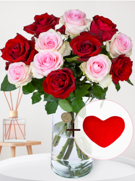 Rozenboeket Romy + hartjes knuffel