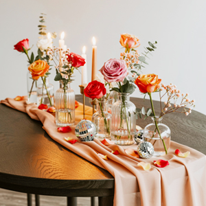 Tafeldecoratie met rozen Tafeldecoratie met rozen